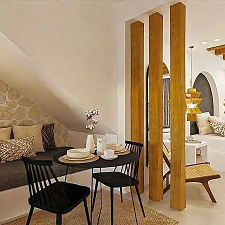 Keti Kapri Pláka
